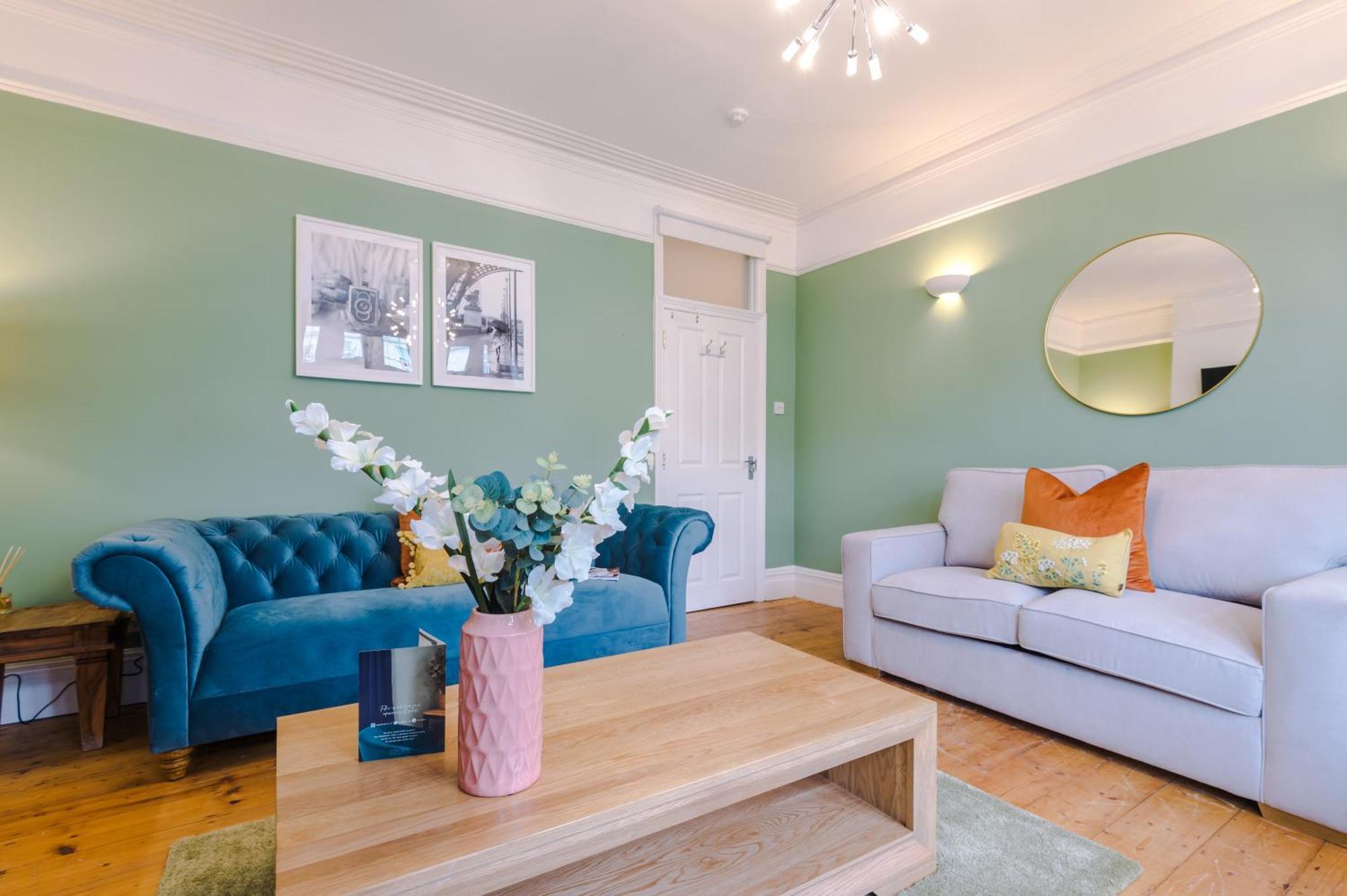 Incredible - Five Bedroom - 7 Actual Beds - 6 Bathroom House By Purestay - Central Bath With Parking Exterior foto